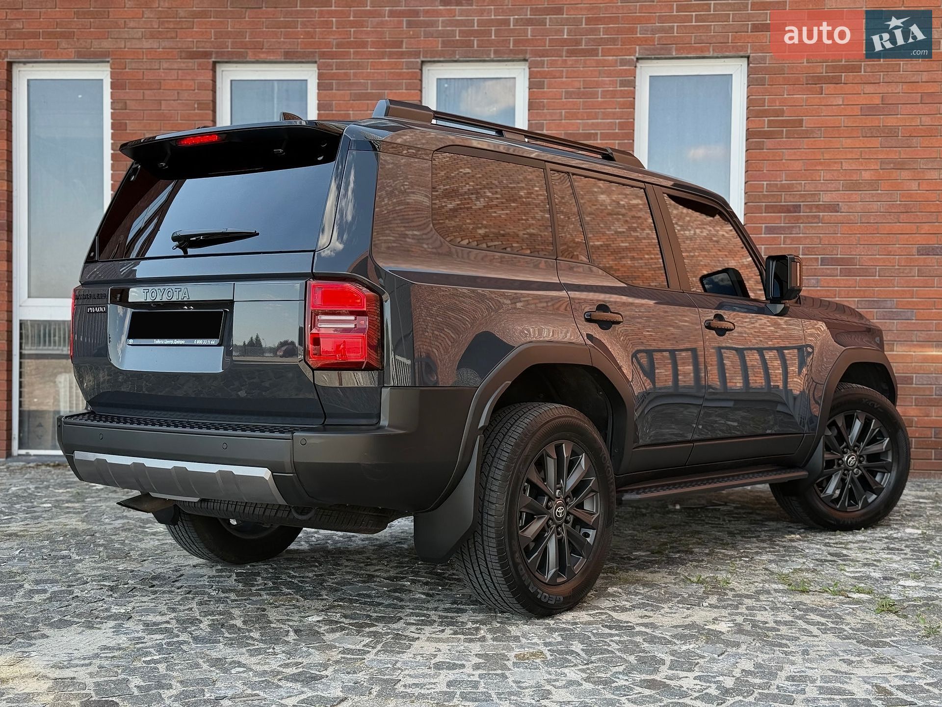 Toyota Land Cruiser Prado 2025 VIN JTEAR3AJ60K033099 фото оголошення 14 з 42