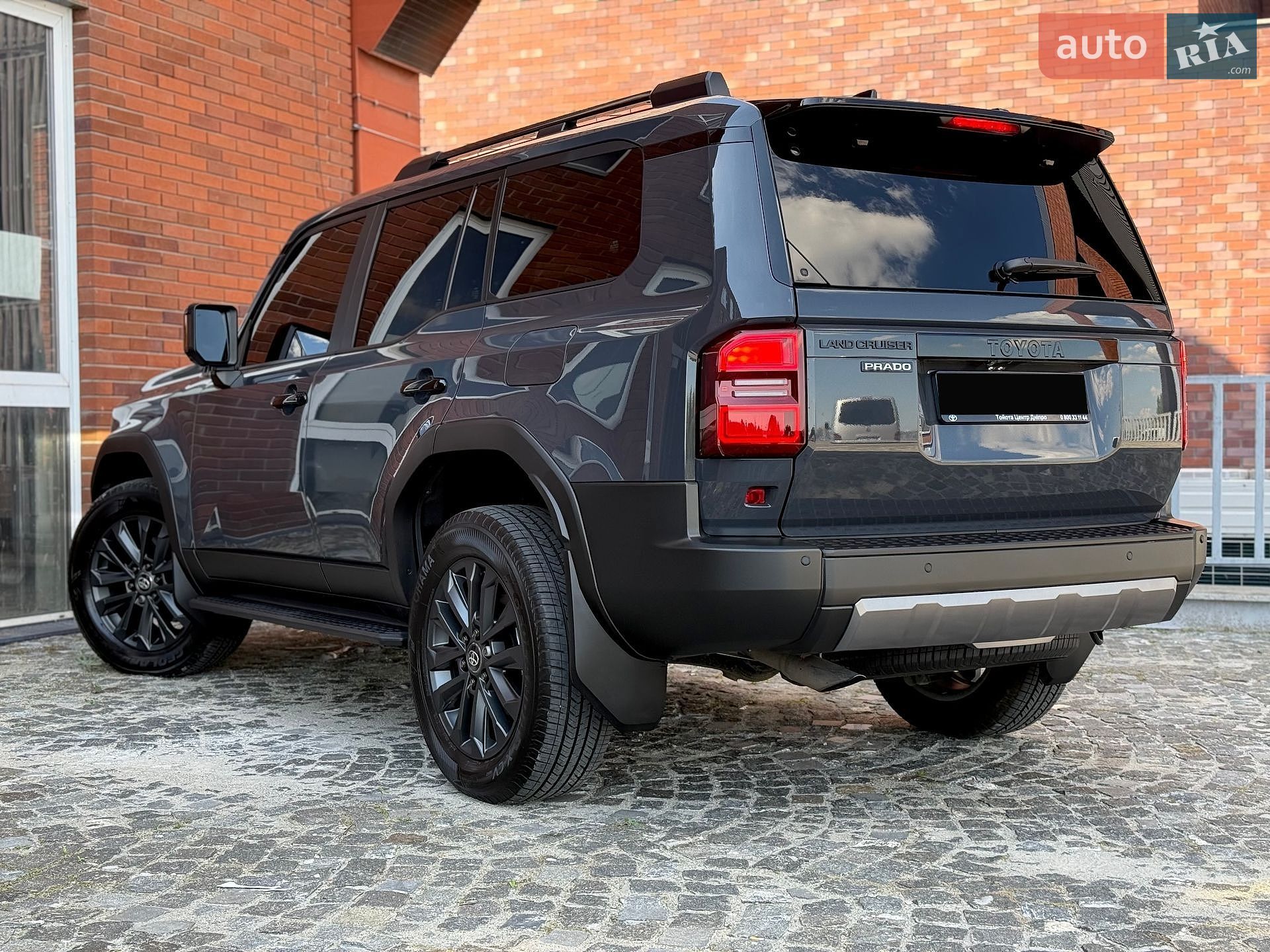 Toyota Land Cruiser Prado 2025 VIN JTEAR3AJ60K033099 фото оголошення 17 з 42