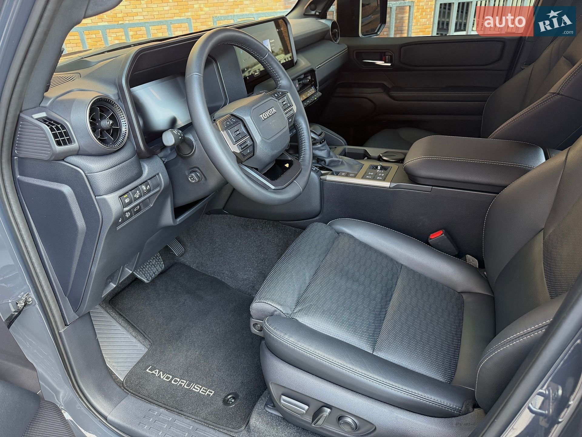 Toyota Land Cruiser Prado 2025 VIN JTEAR3AJ60K033099 фото оголошення 20 з 42