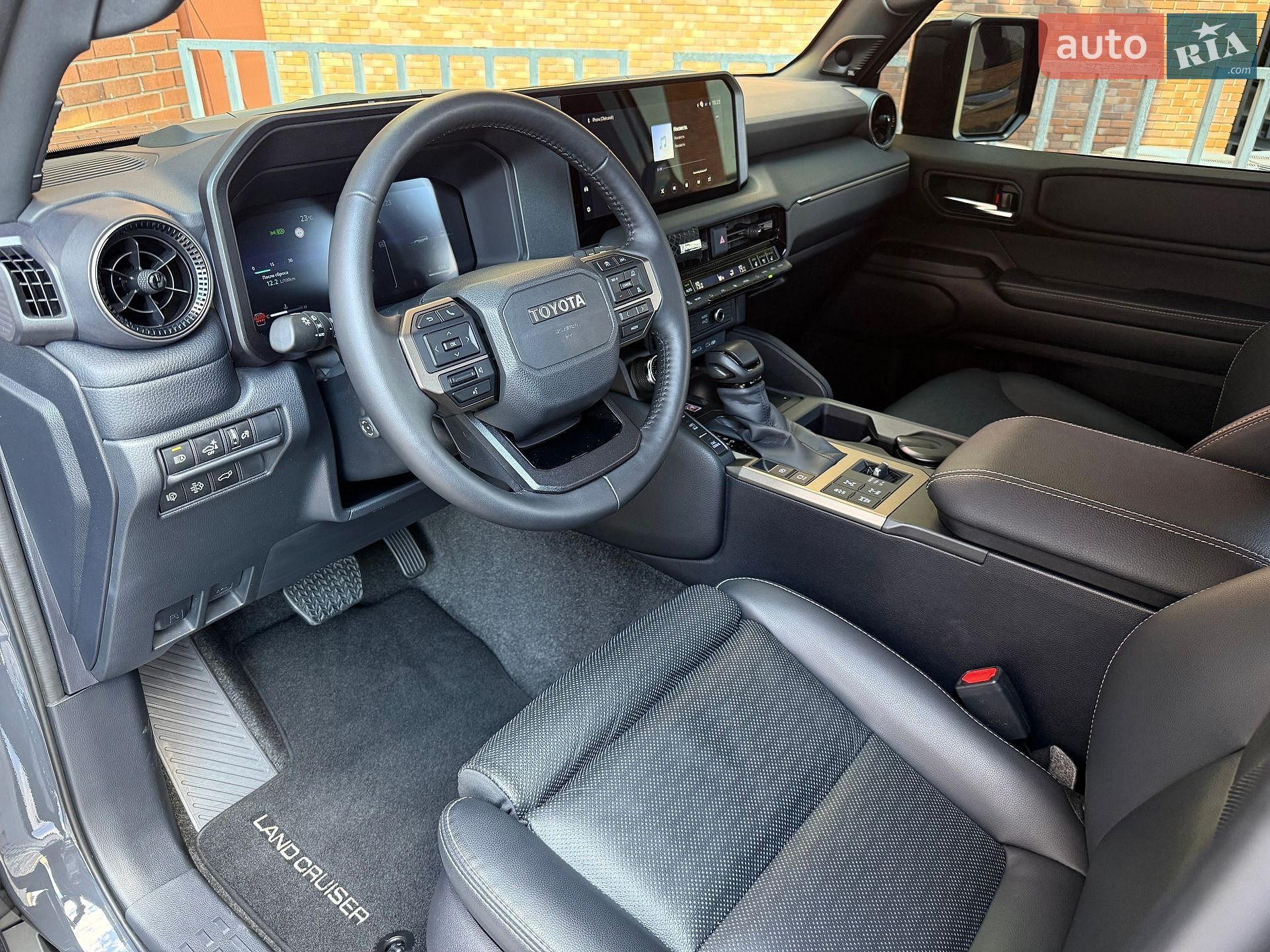 Toyota Land Cruiser Prado 2025 VIN JTEAR3AJ60K033099 фото оголошення 21 з 42