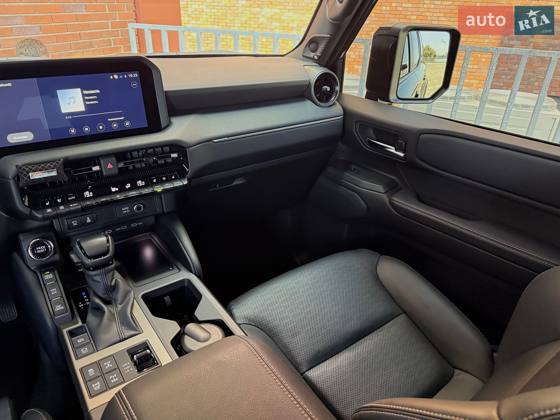 Toyota Land Cruiser Prado 2025 VIN JTEAR3AJ60K033099 фото оголошення 36 з 42
