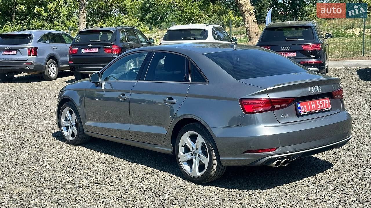 Audi A3 2017 VIN WAUAUGFF2J1022832 фото оголошення 4 з 25
