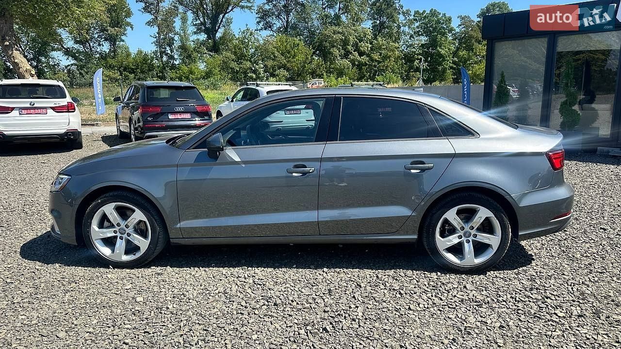 Audi A3 2017 VIN WAUAUGFF2J1022832 фото оголошення 6 з 25