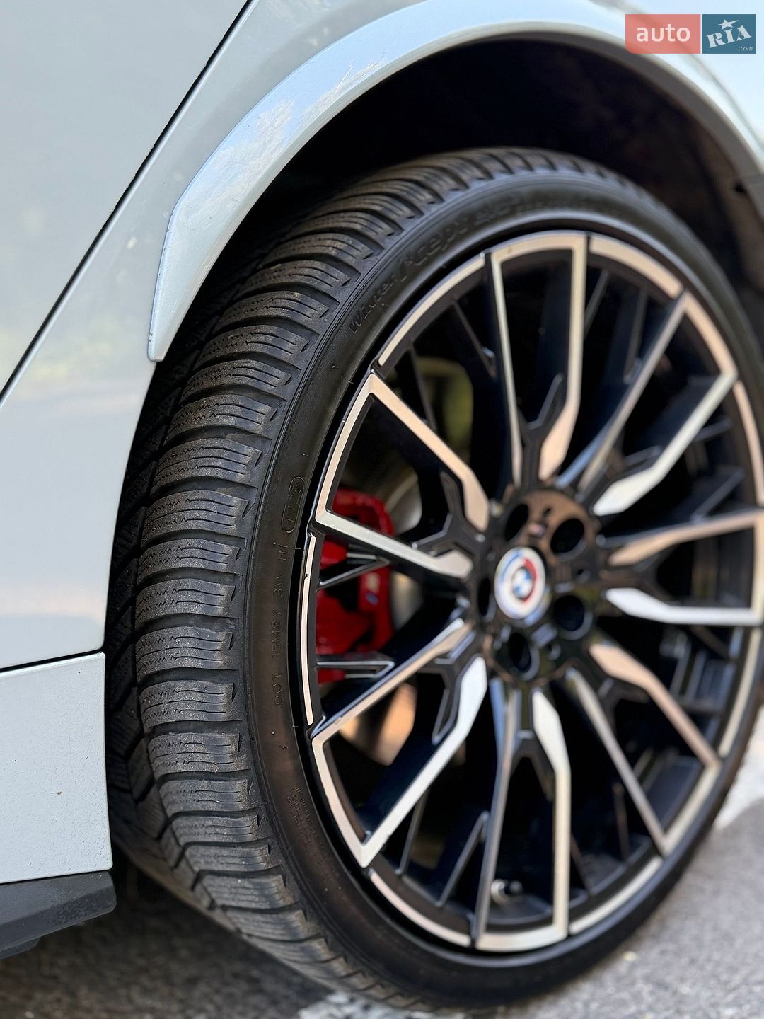 BMW i4 2023 VIN WBY33AW08PFP38927 фото оголошення 4 з 12