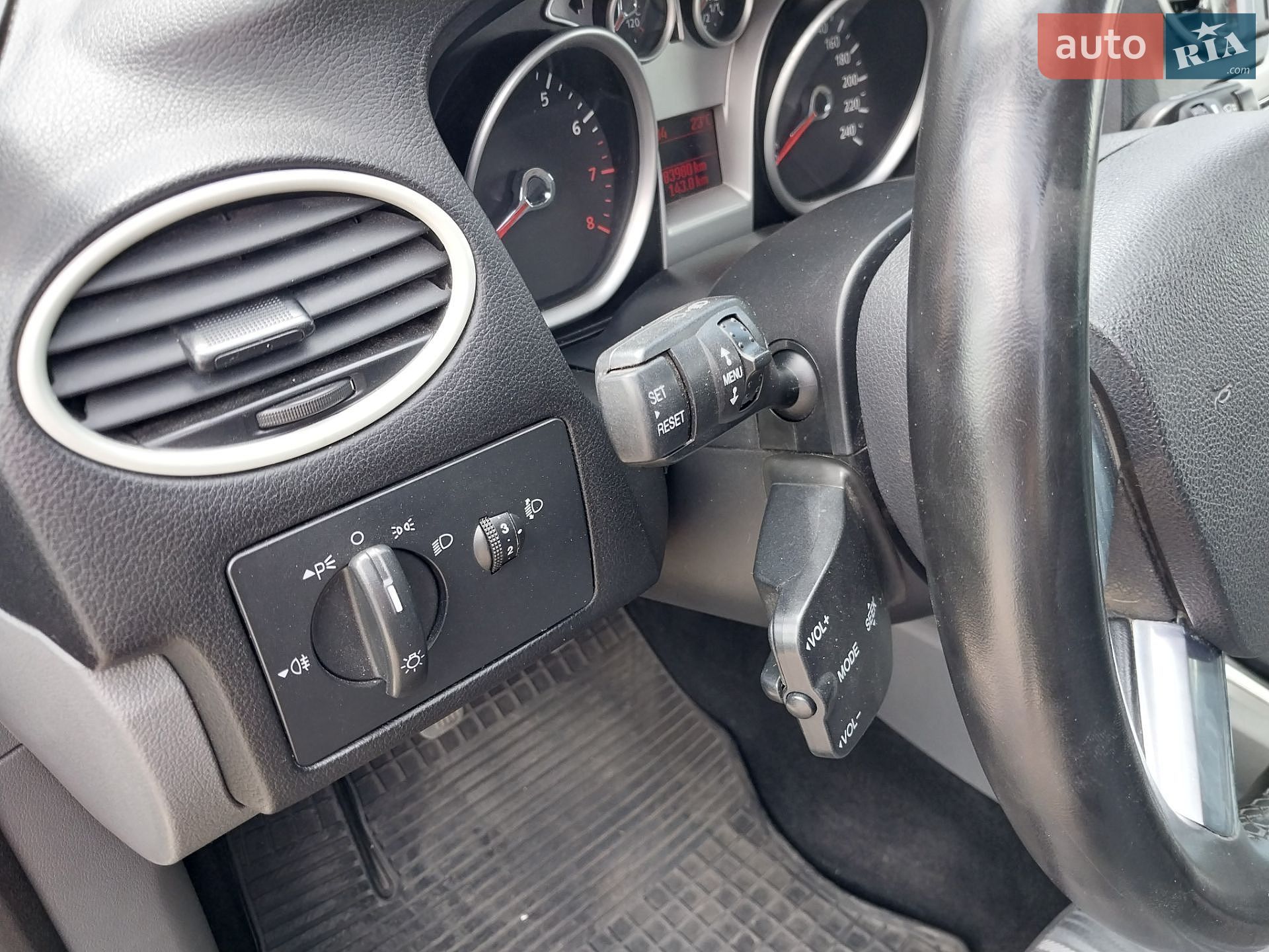 Ford Focus 2008 VIN WF0SXXGCDS8L24475 фото оголошення 17 з 26