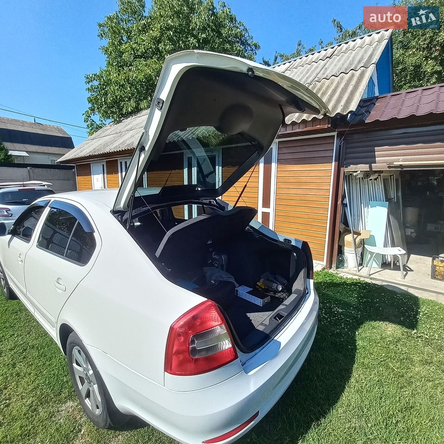 Skoda Octavia 2010 VIN TMBCA41ZXBB153054 фото оголошення 12 з 15