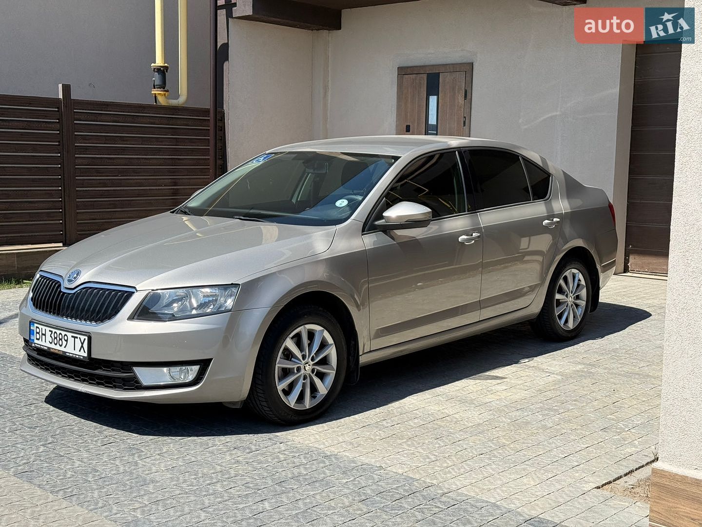 Skoda Octavia 2013 VIN Y6UAJ2NE8EB007856 фото оголошення 2 з 12