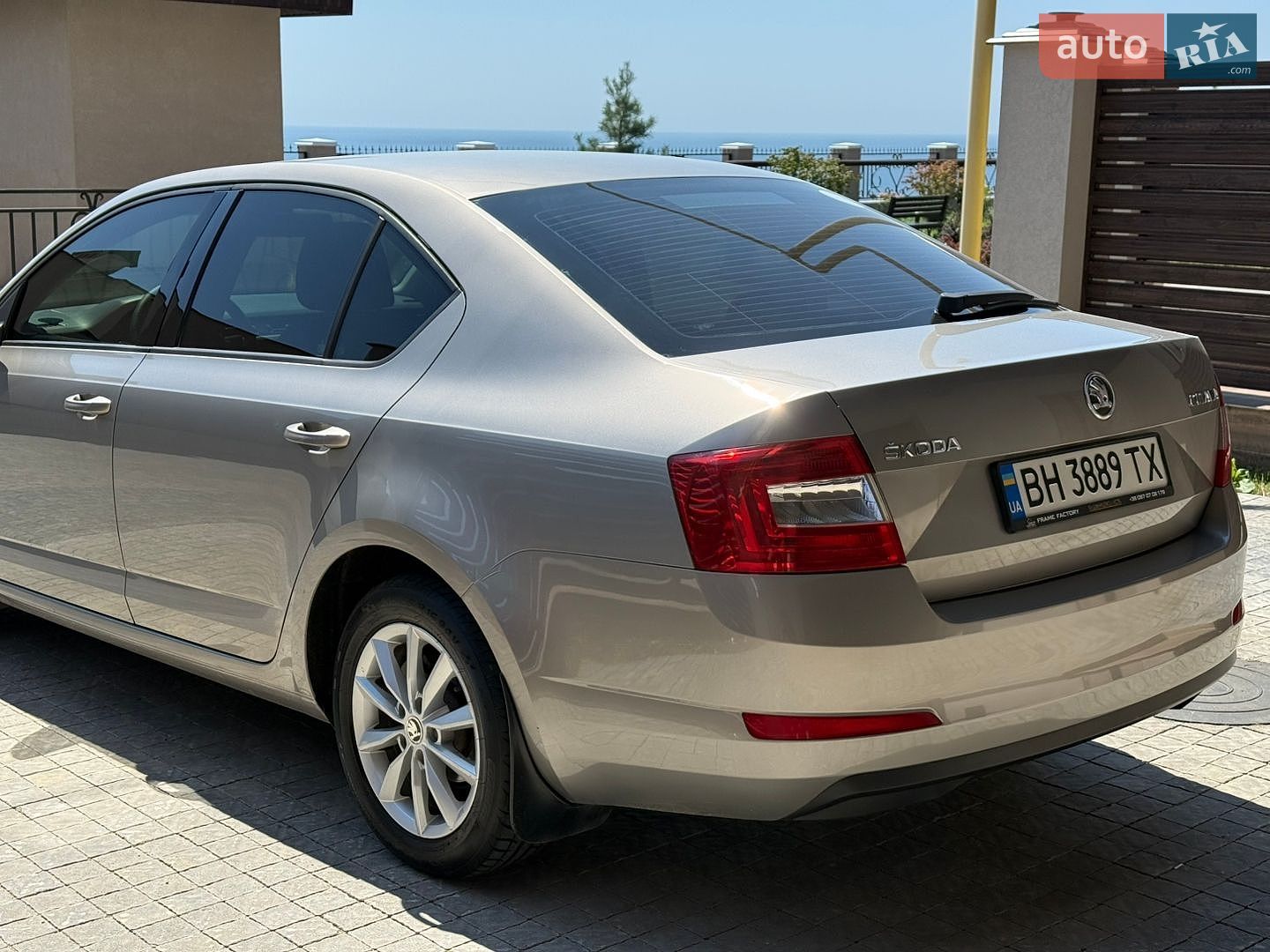 Skoda Octavia 2013 VIN Y6UAJ2NE8EB007856 фото оголошення 3 з 12
