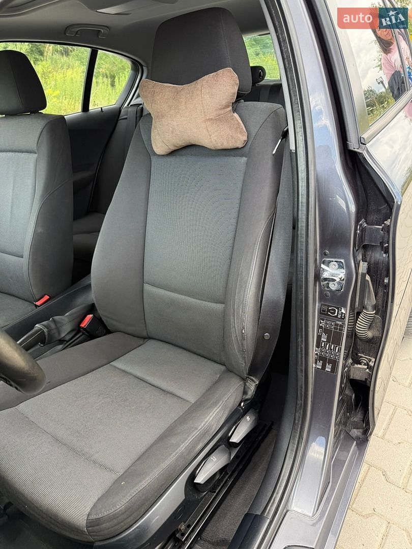 BMW 1 Series 2007 VIN WBAUF110X0P091819 фото оголошення 61 з 77