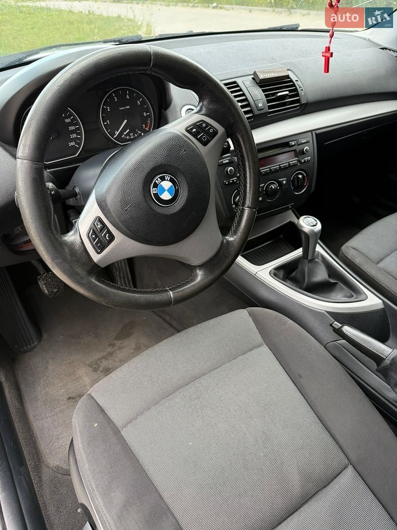 BMW 1 Series 2007 VIN WBAUF110X0P091819 фото оголошення 62 з 77