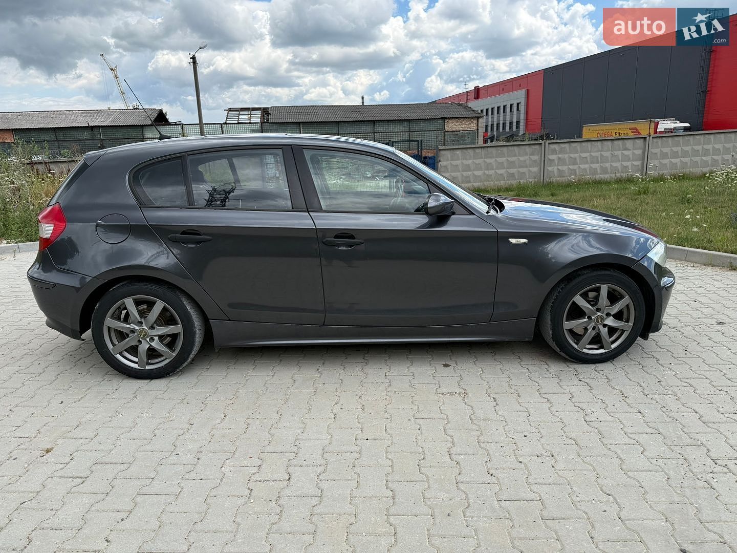 BMW 1 Series 2007 VIN WBAUF110X0P091819 фото оголошення 16 з 77