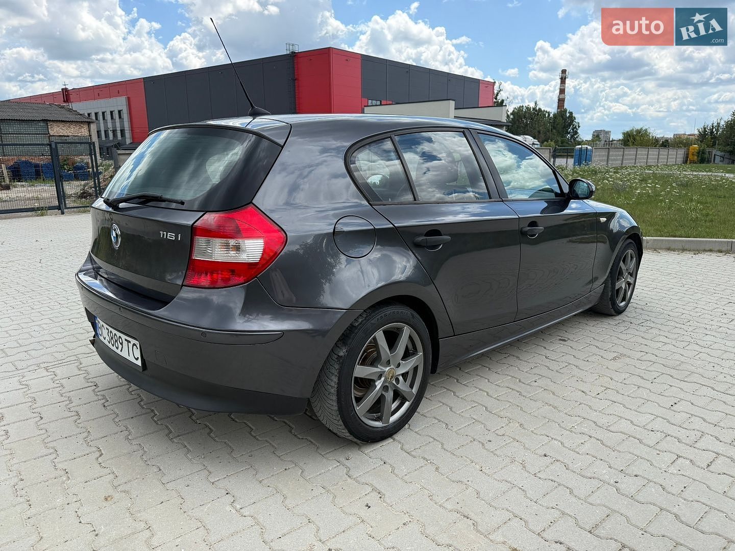 BMW 1 Series 2007 VIN WBAUF110X0P091819 фото оголошення 26 з 77