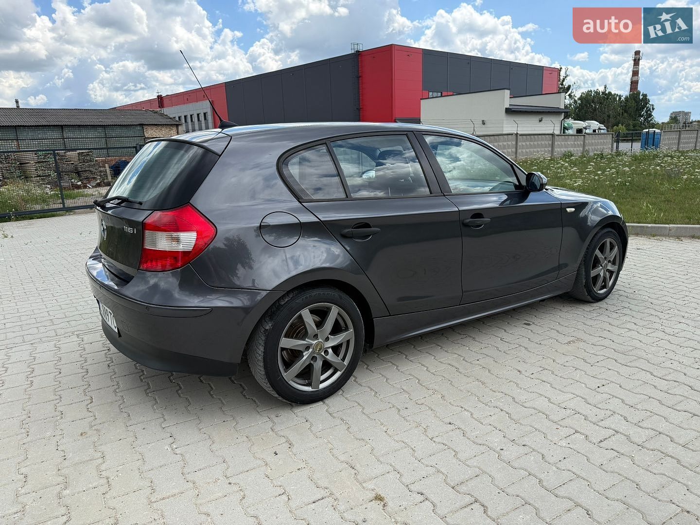 BMW 1 Series 2007 VIN WBAUF110X0P091819 фото оголошення 17 з 77
