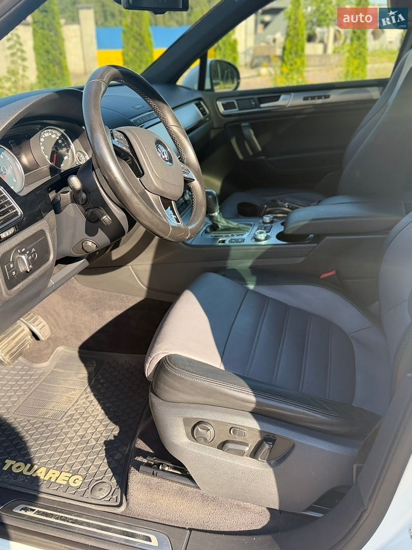 Volkswagen Touareg 2015 VIN WVGZZZ7PZGD002365 фото оголошення 24 з 25
