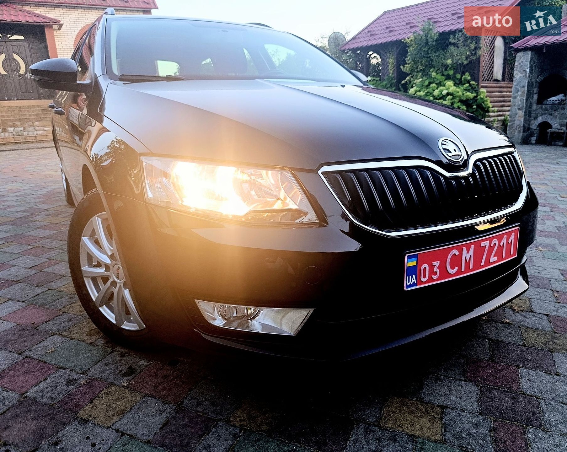 Skoda Octavia 2014 VIN TMBJB7NE0E0132520 фото оголошення 3 з 95