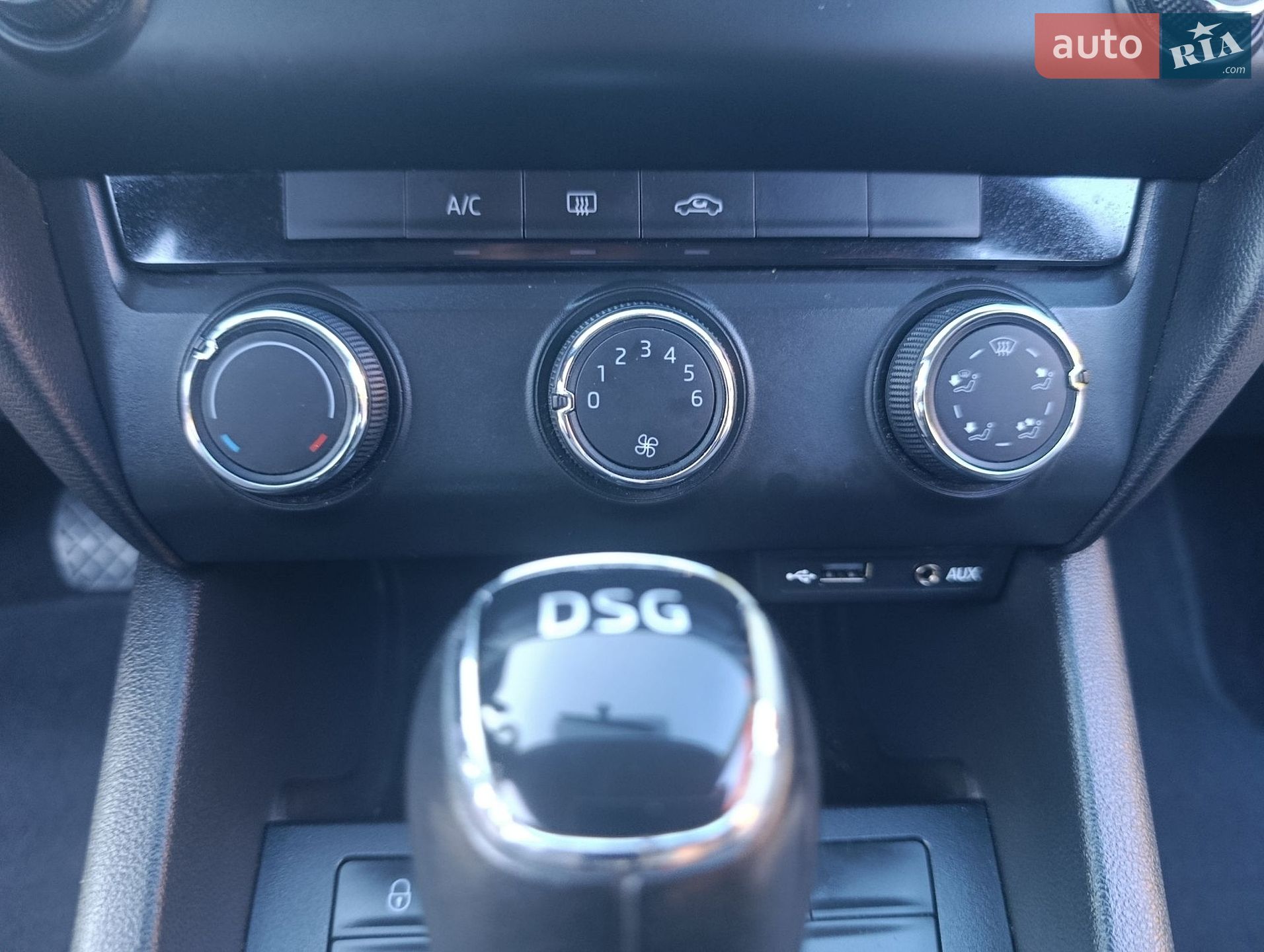 Skoda Octavia 2014 VIN TMBJB7NE0E0132520 фото оголошення 30 з 95