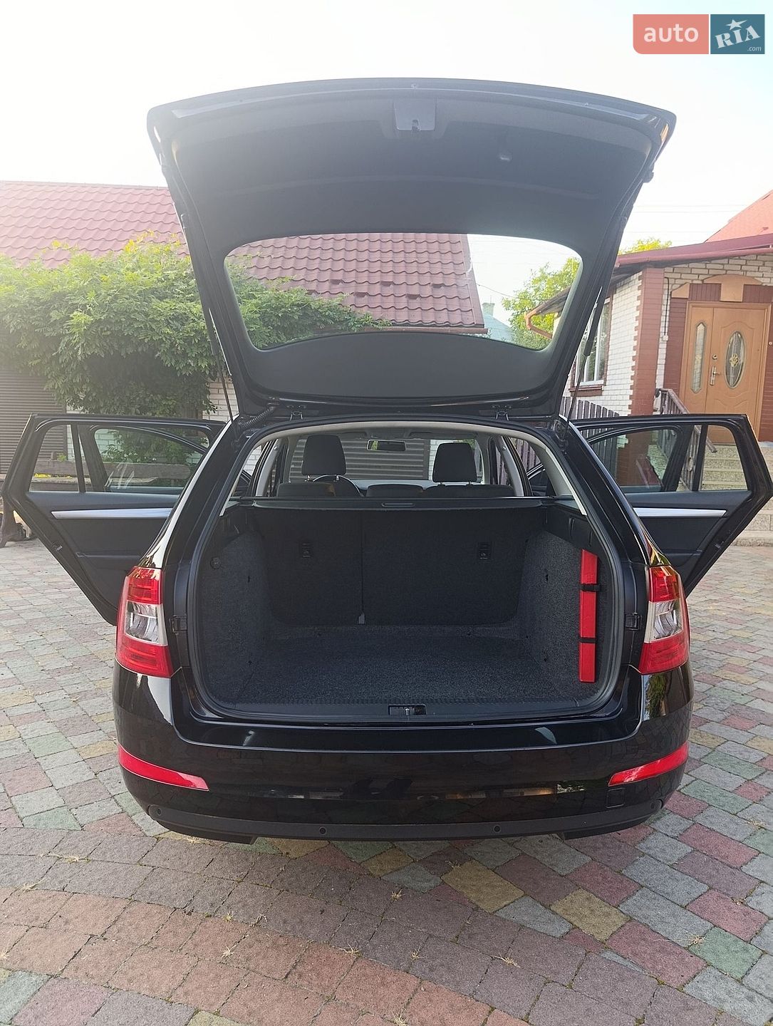 Skoda Octavia 2014 VIN TMBJB7NE0E0132520 фото оголошення 50 з 95
