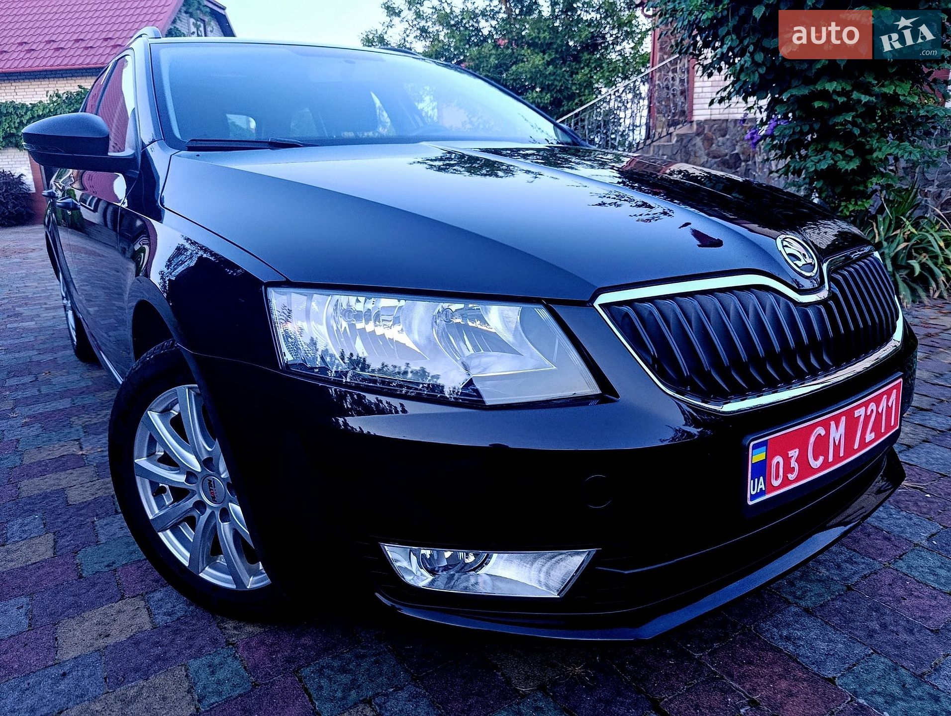 Skoda Octavia 2014 VIN TMBJB7NE0E0132520 фото оголошення 2 з 95