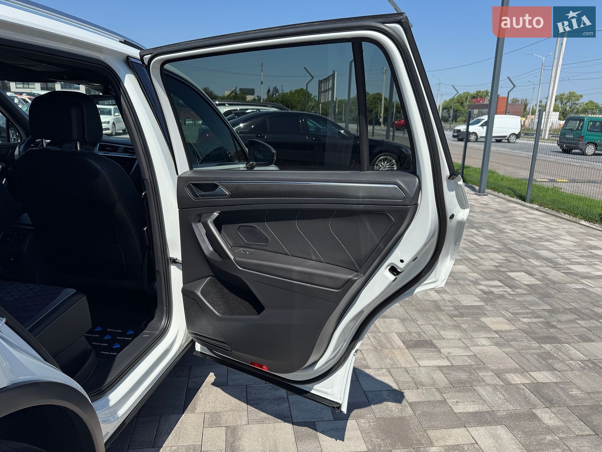 Volkswagen Tiguan Allspace 2022 VIN WVGZZZ5NZNM072966 фото оголошення 33 з 40