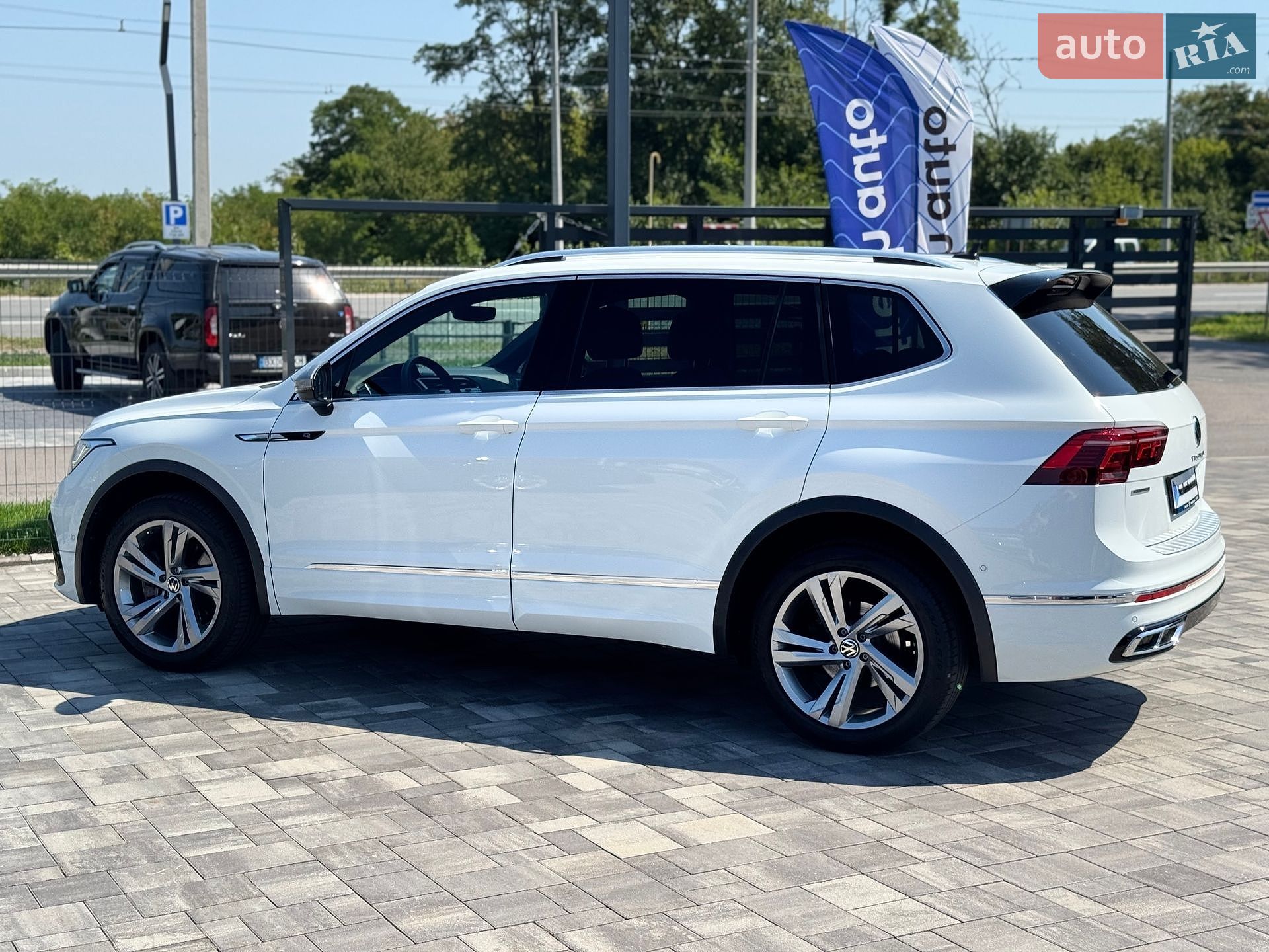 Volkswagen Tiguan Allspace 2022 VIN WVGZZZ5NZNM072966 фото оголошення 9 з 40