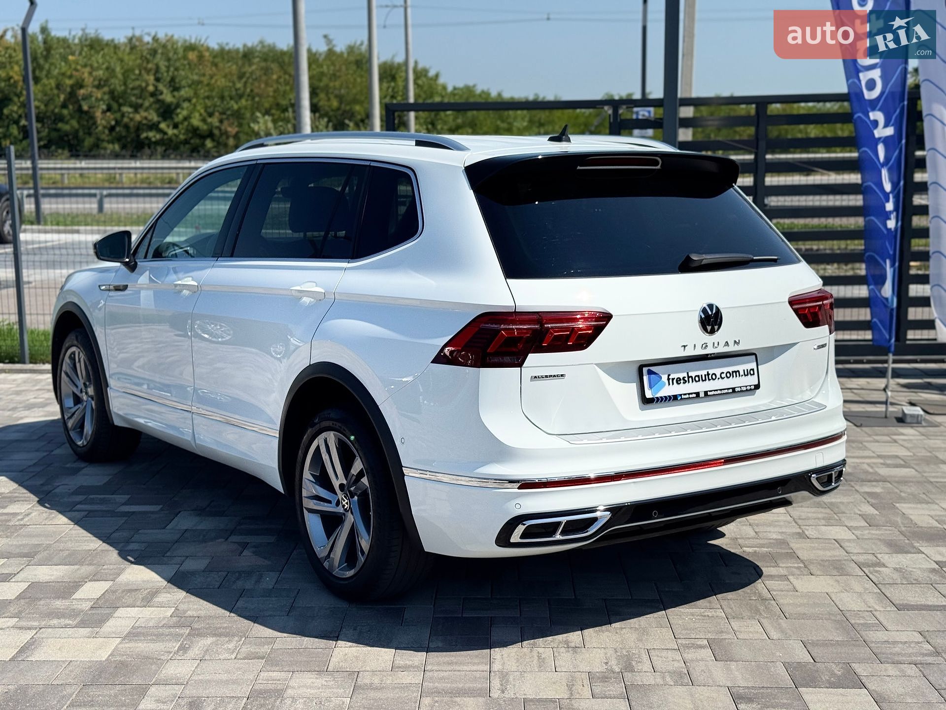 Volkswagen Tiguan Allspace 2022 VIN WVGZZZ5NZNM072966 фото оголошення 10 з 40