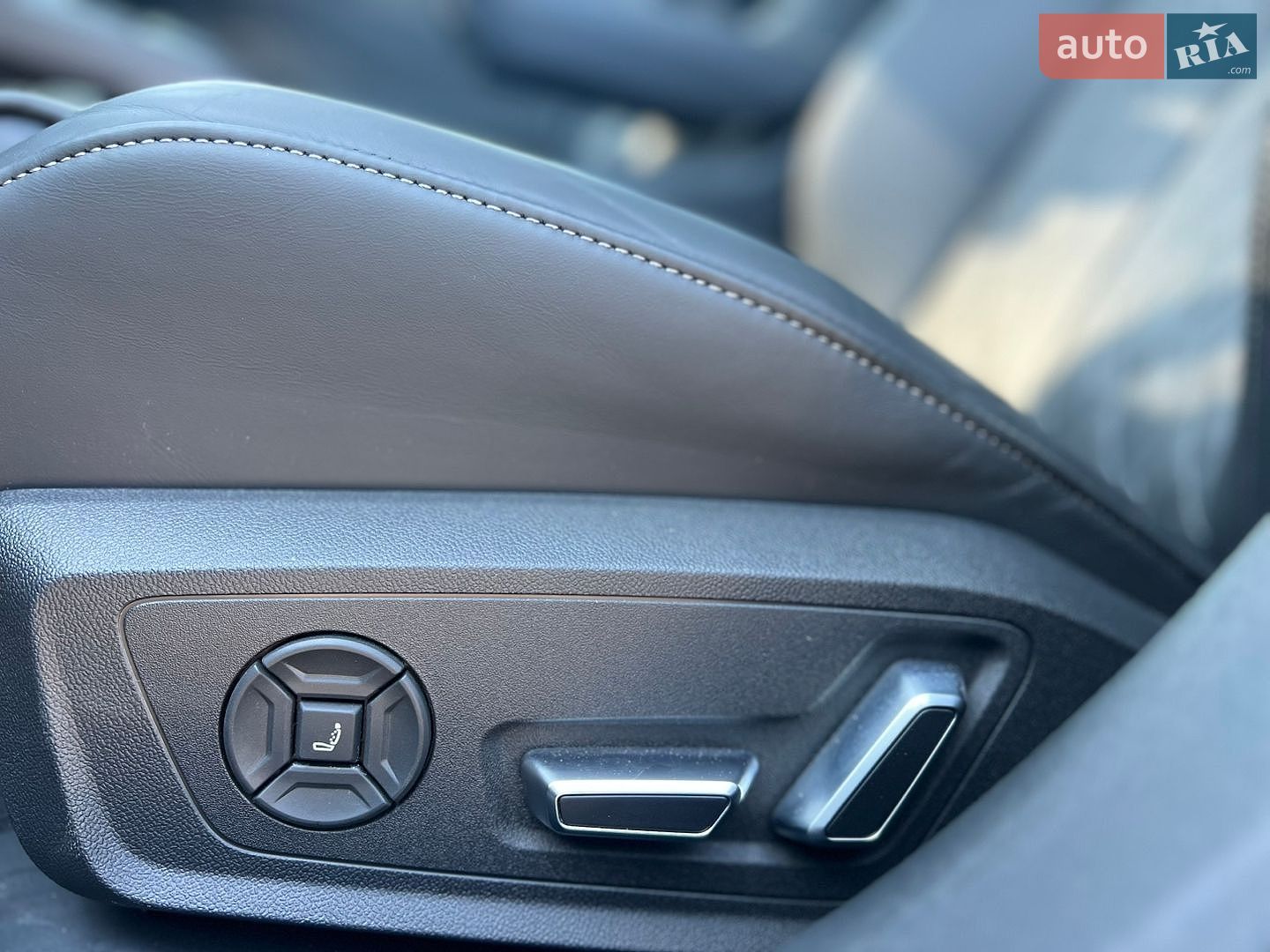 Audi S5 2025 VIN WAU25CFU1SN042718 фото оголошення 17 з 23