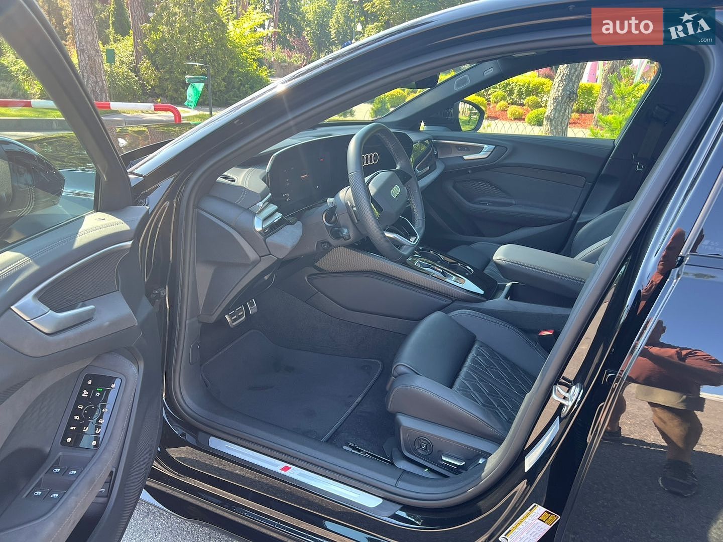 Audi S5 2025 VIN WAU25CFU1SN042718 фото оголошення 16 з 23