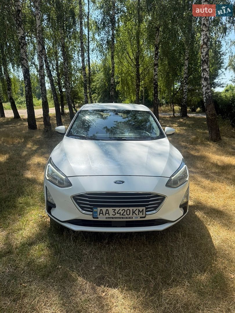 Ford Focus 2019 VIN WF0NXXGCHNKP88603 фото оголошення 9 з 35