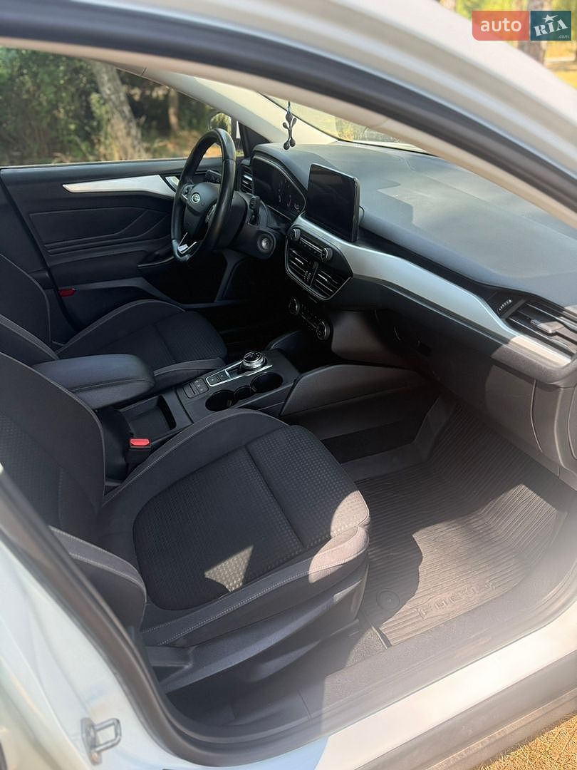 Ford Focus 2019 VIN WF0NXXGCHNKP88603 фото оголошення 27 з 35