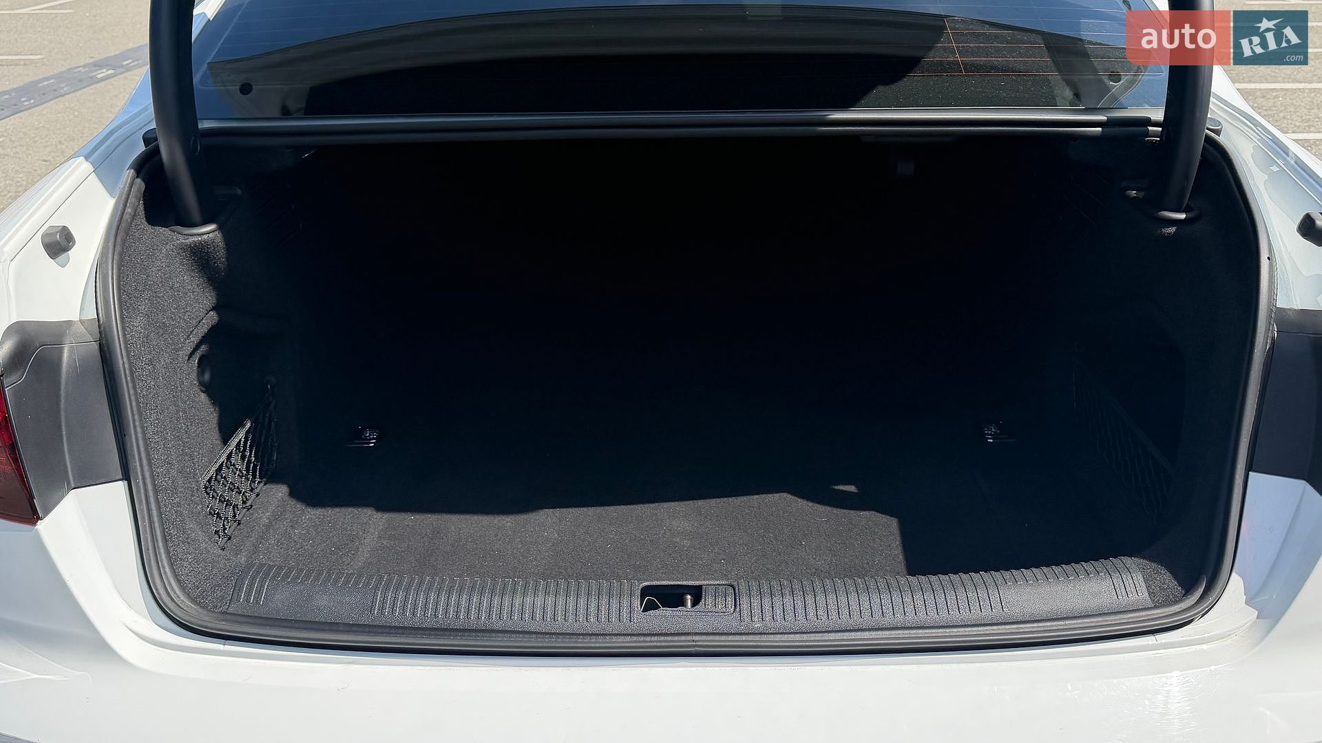 Audi A4 2020 VIN WAUGMAF45LN008750 фото оголошення 27 з 29