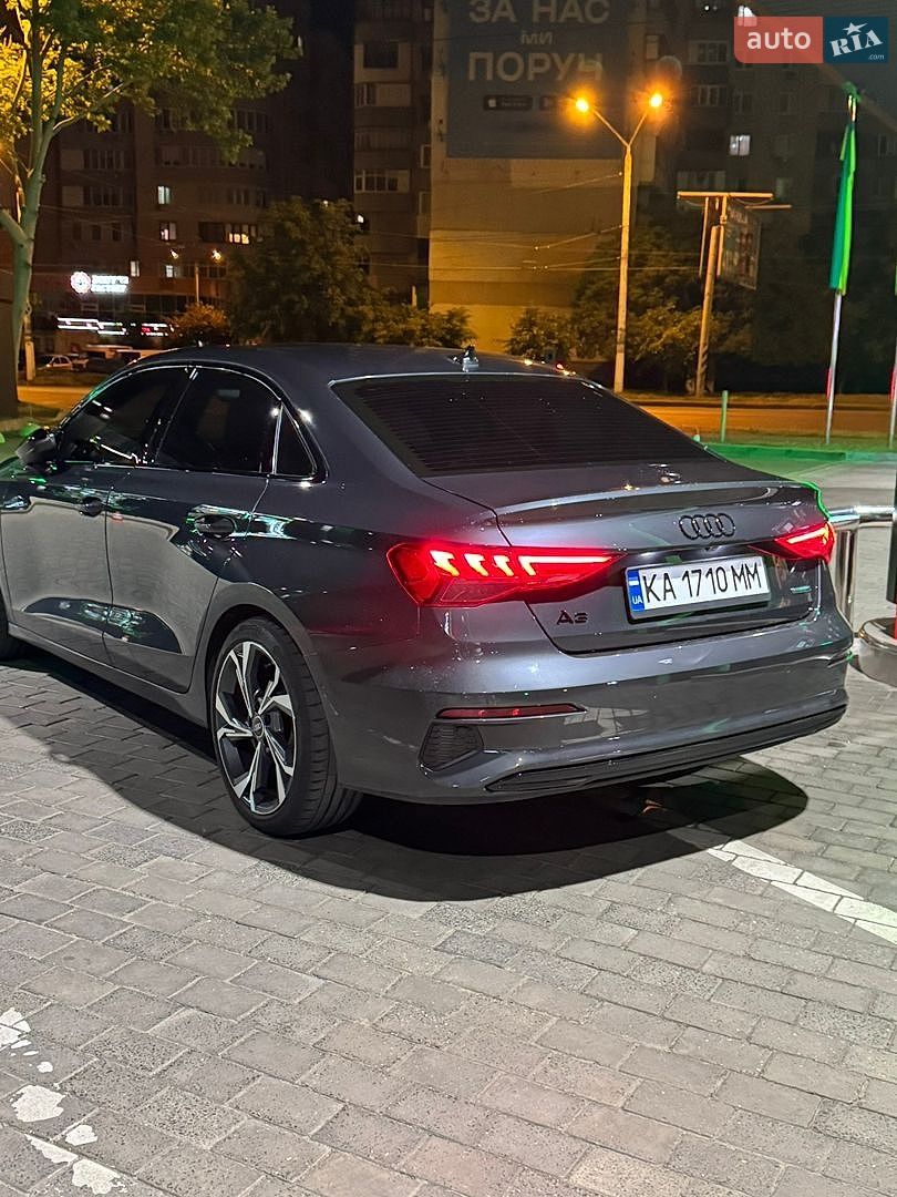 Audi A3 2021 VIN WAUHUDGY6NA012193 фото оголошення 4 з 11