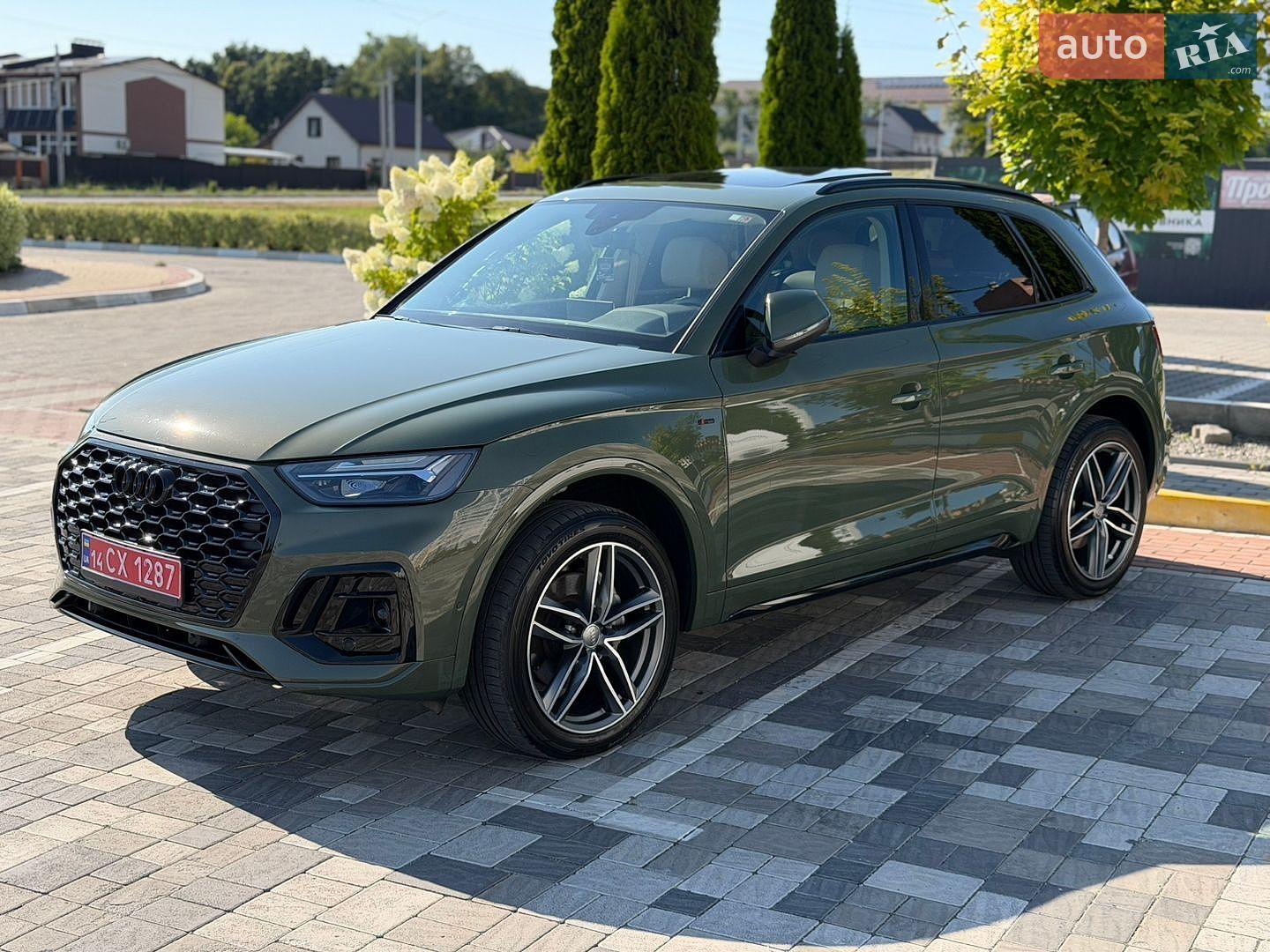Audi Q5 2023 VIN WA1ABAFY9P2050874 фото оголошення 2 з 52