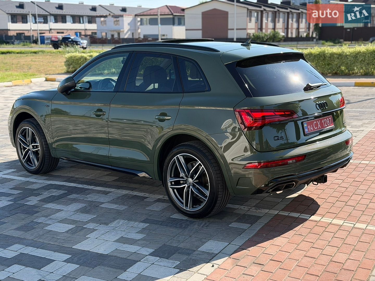 Audi Q5 2023 VIN WA1ABAFY9P2050874 фото оголошення 4 з 52