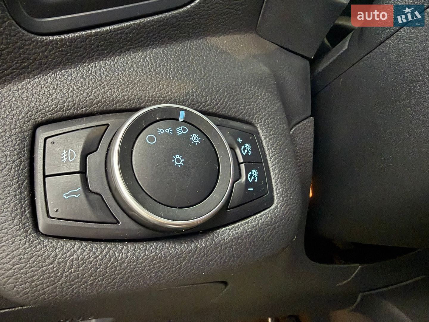 Ford Escape 2016 VIN 1FMCU0GD5HUA60012 фото оголошення 14 з 25