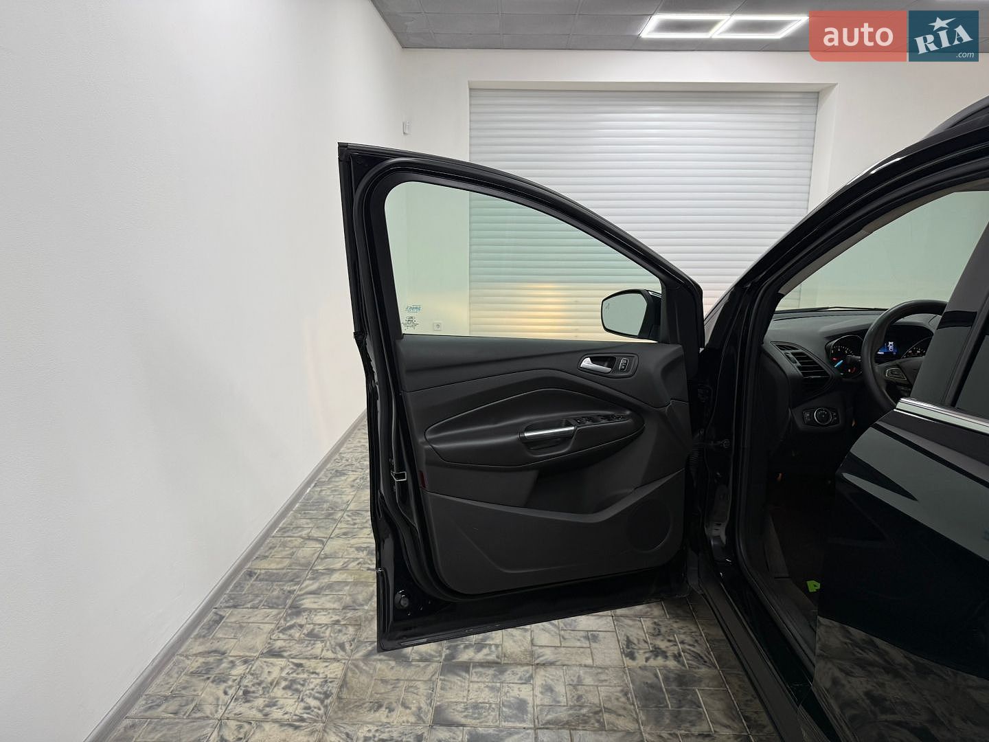 Ford Escape 2016 VIN 1FMCU0GD5HUA60012 фото оголошення 13 з 25