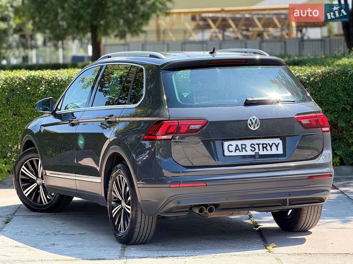 Volkswagen Tiguan 2019 VIN WVGZZZ5NZKW358332 фото оголошення 4 з 54