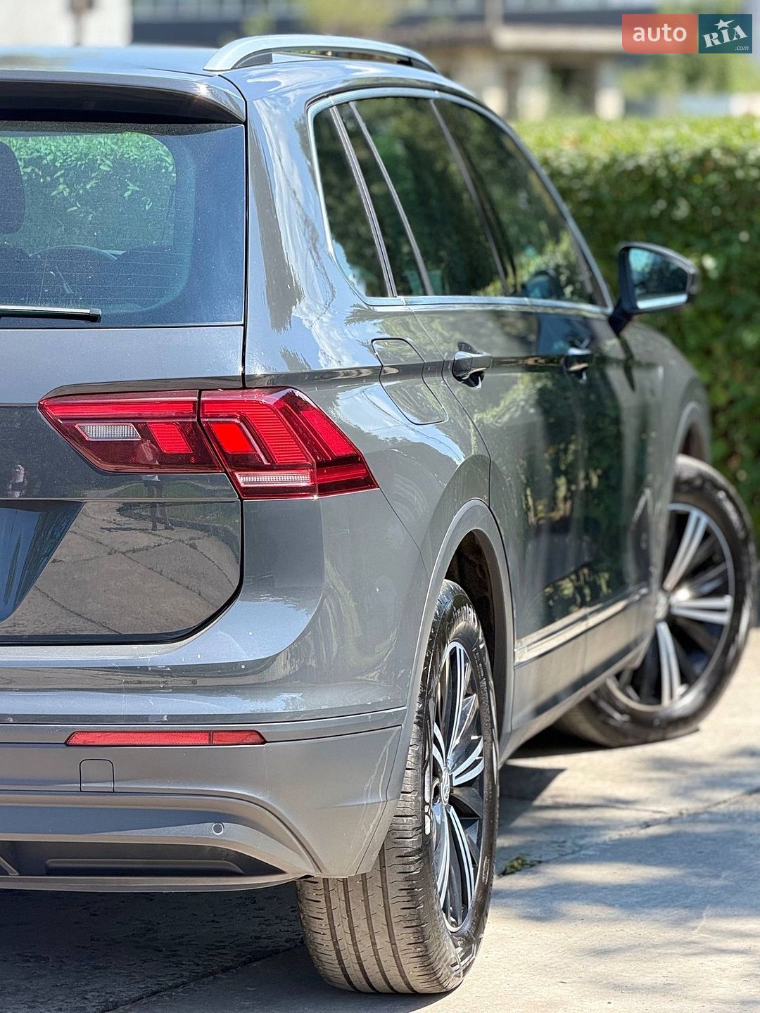 Volkswagen Tiguan 2019 VIN WVGZZZ5NZKW358332 фото оголошення 20 з 54