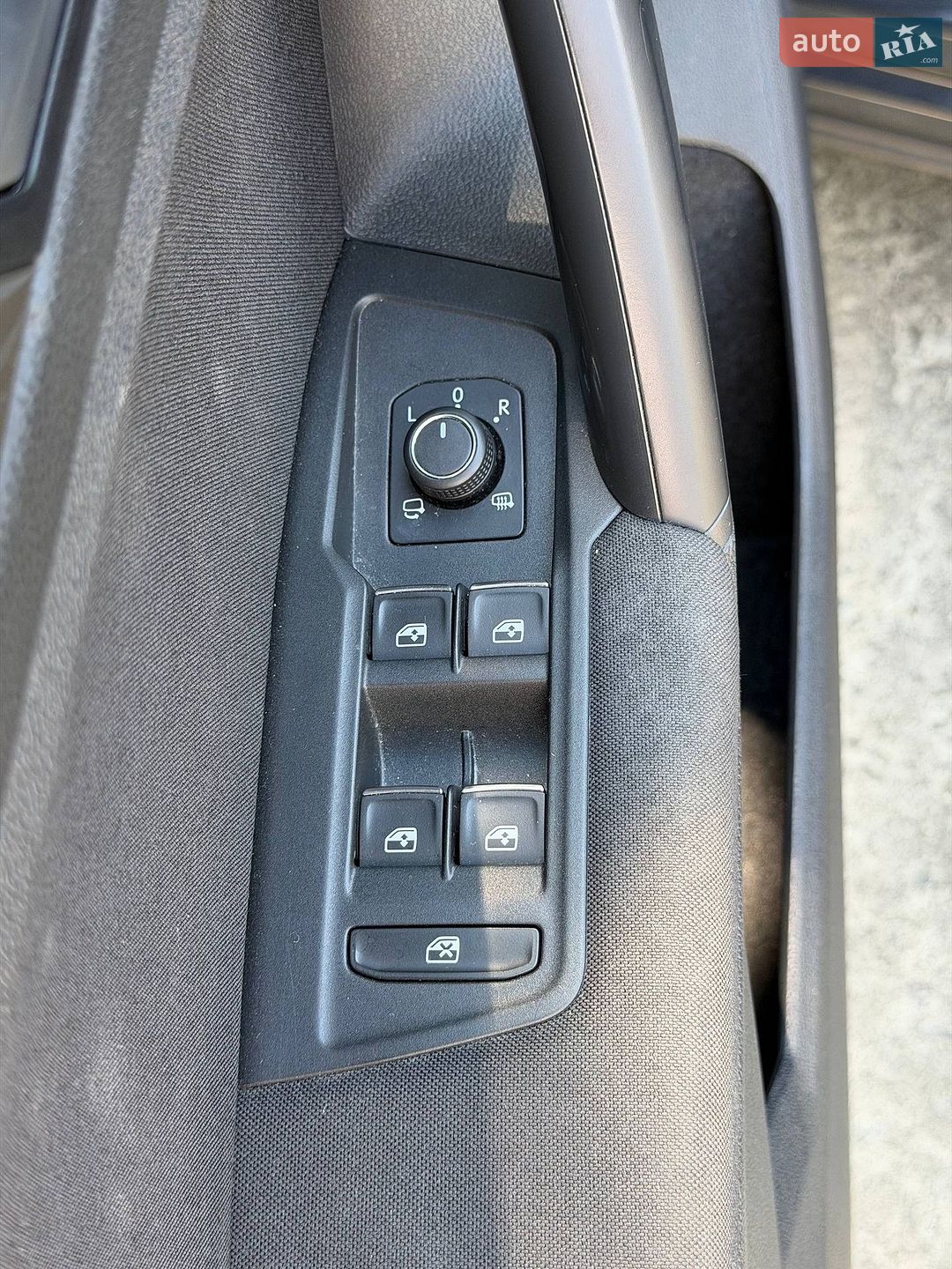 Volkswagen Tiguan 2019 VIN WVGZZZ5NZKW358332 фото оголошення 25 з 54