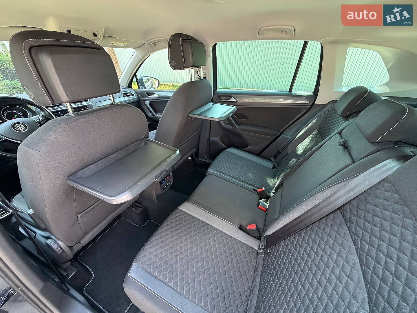 Volkswagen Tiguan 2019 VIN WVGZZZ5NZKW358332 фото оголошення 34 з 54