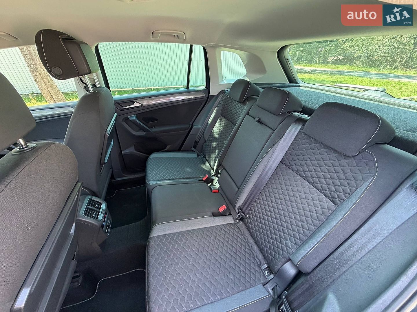 Volkswagen Tiguan 2019 VIN WVGZZZ5NZKW358332 фото оголошення 35 з 54