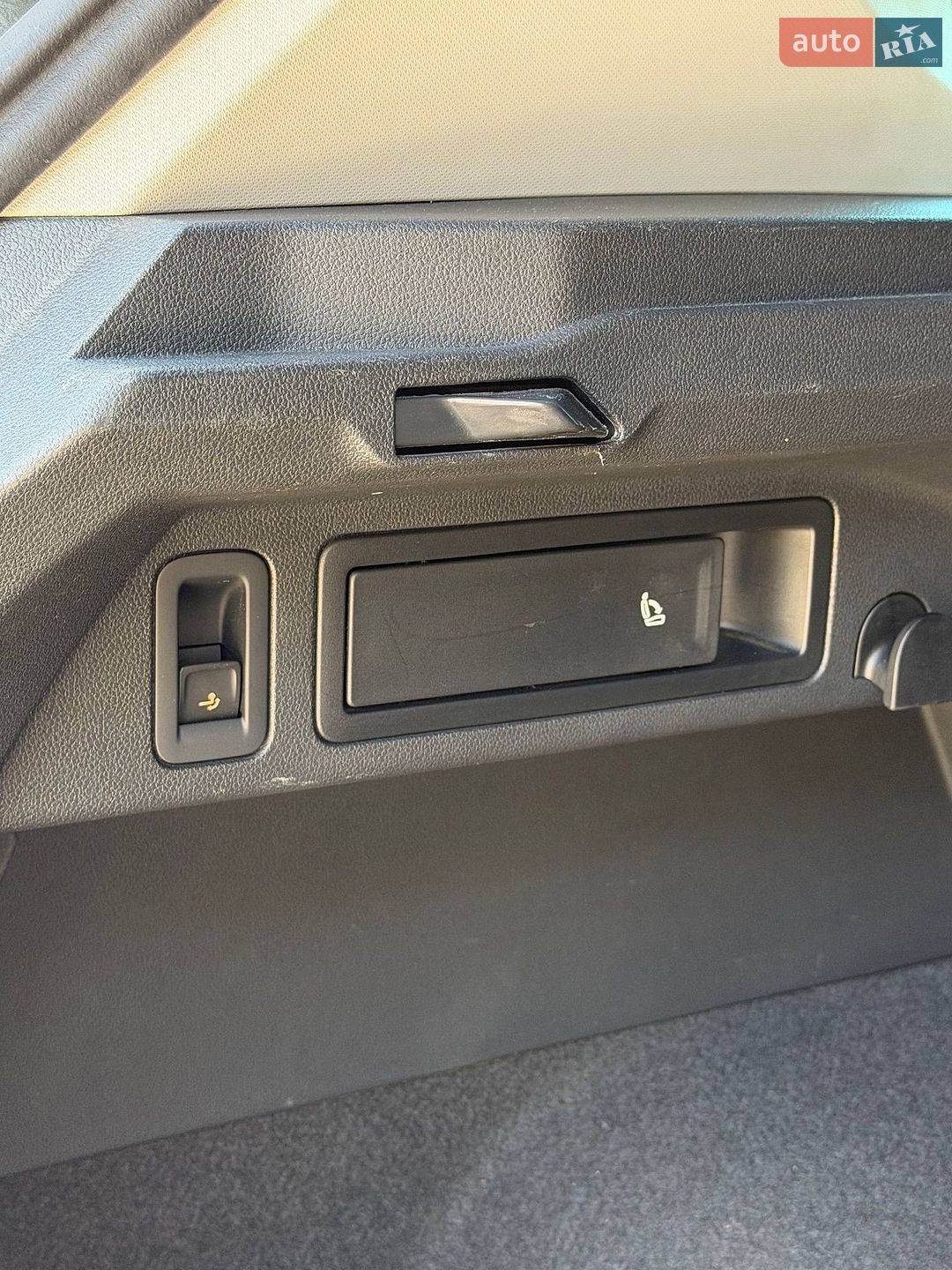 Volkswagen Tiguan 2019 VIN WVGZZZ5NZKW358332 фото оголошення 39 з 54