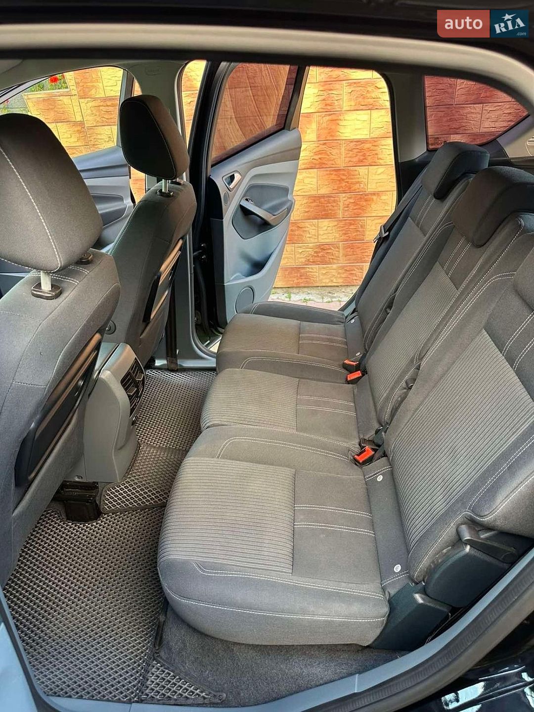 Ford C-Max 2011 VIN WF0JXXWPBJBS26647 фото оголошення 30 з 59