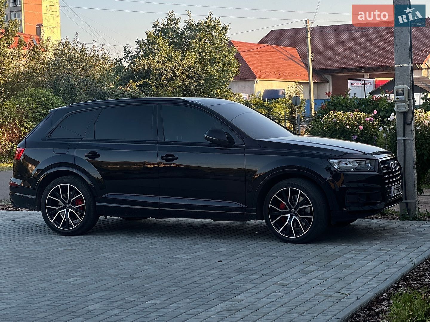 Audi Q7 2017 VIN WA1VABF74JD026902 фото оголошення 4 з 99