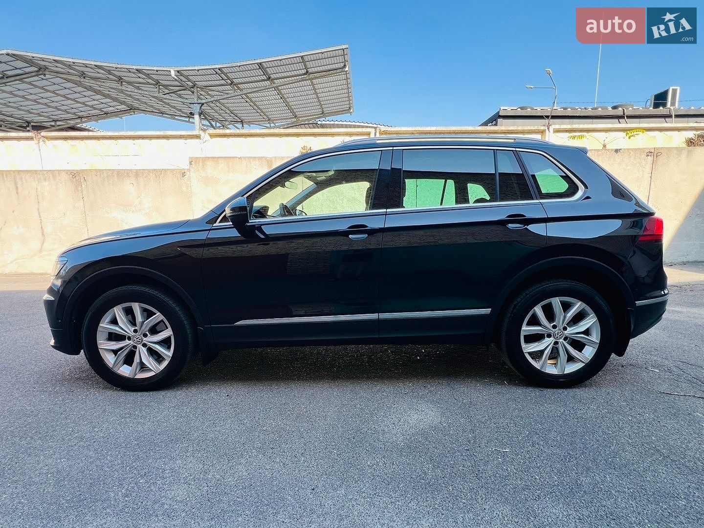 Volkswagen Tiguan 2016 VIN WVGZZZ5NZHW867811 фото оголошення 9 з 66