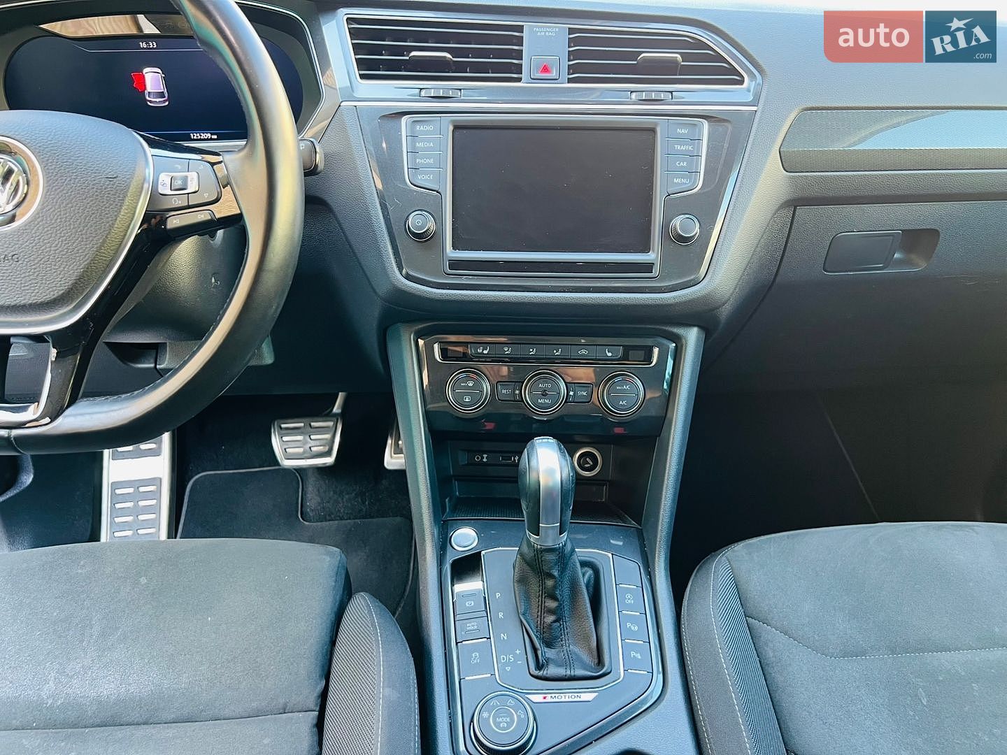 Volkswagen Tiguan 2016 VIN WVGZZZ5NZHW867811 фото оголошення 37 з 66