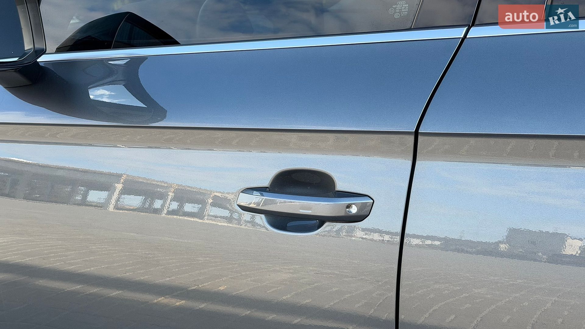 Audi Q5 2020 VIN WAUZZZFY1L2093423 фото оголошення 9 з 55