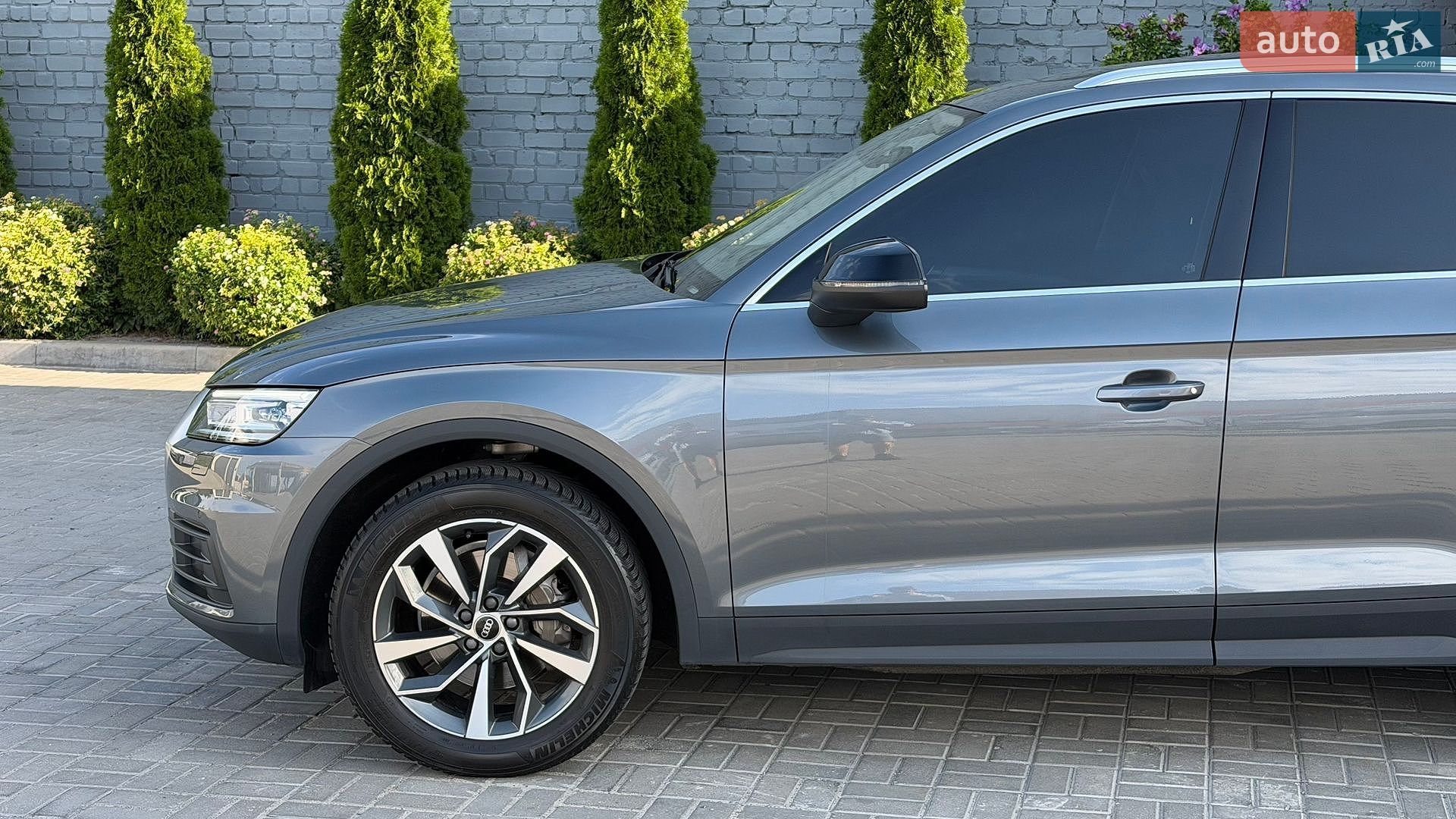 Audi Q5 2020 VIN WAUZZZFY1L2093423 фото оголошення 15 з 55