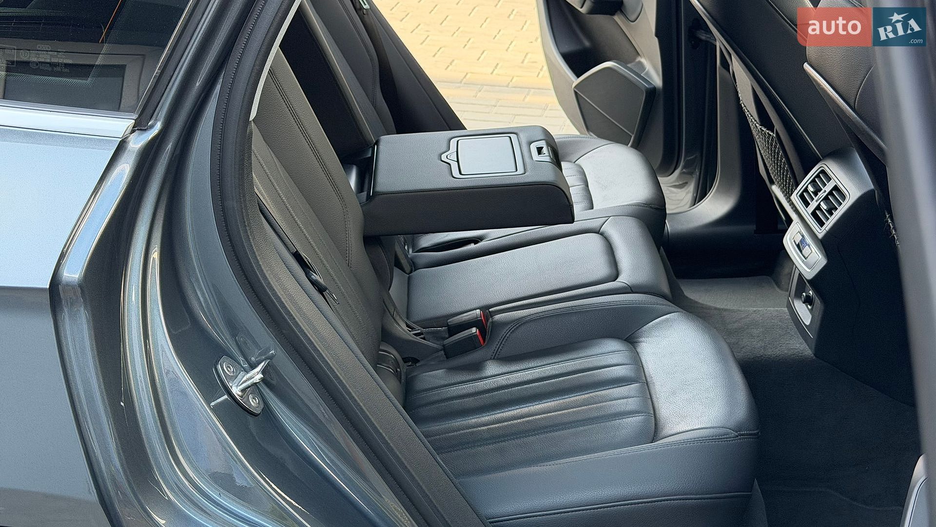 Audi Q5 2020 VIN WAUZZZFY1L2093423 фото оголошення 40 з 55