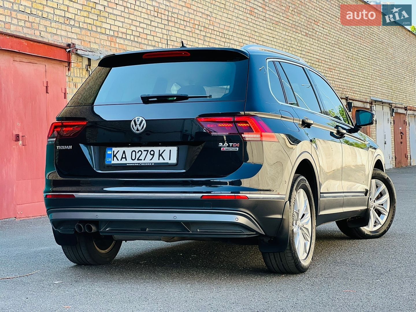 Volkswagen Tiguan 2016 VIN WVGZZZ5NZHW867811 фото оголошення 3 з 66
