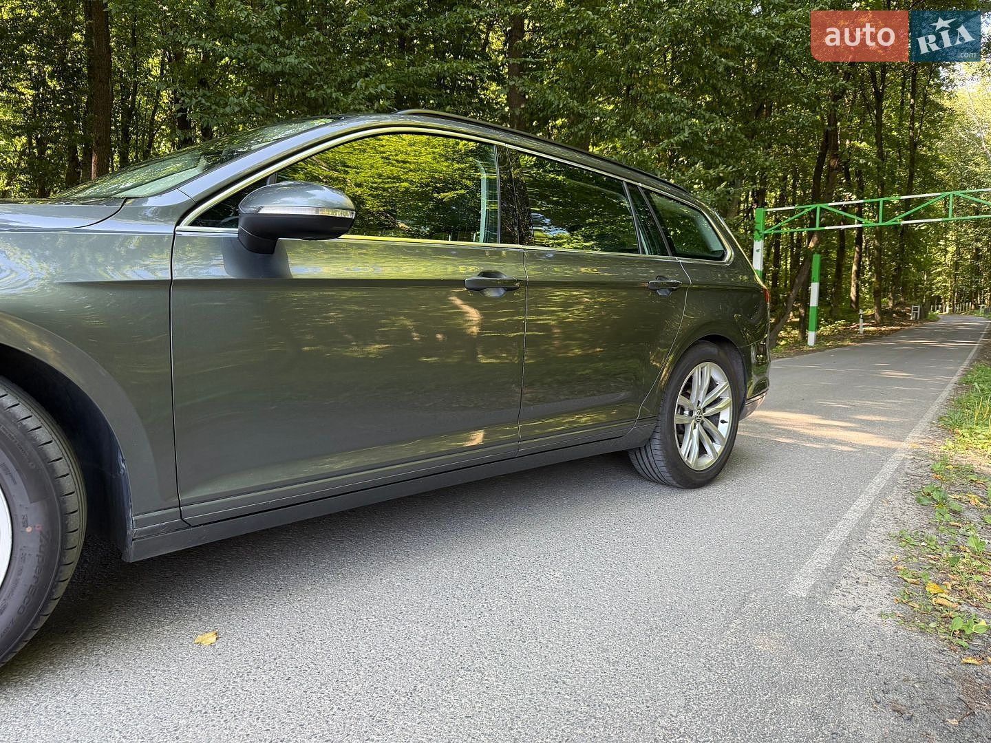 Volkswagen Passat 2017 VIN WVWZZZ3CZHP023265 фото оголошення 6 з 37
